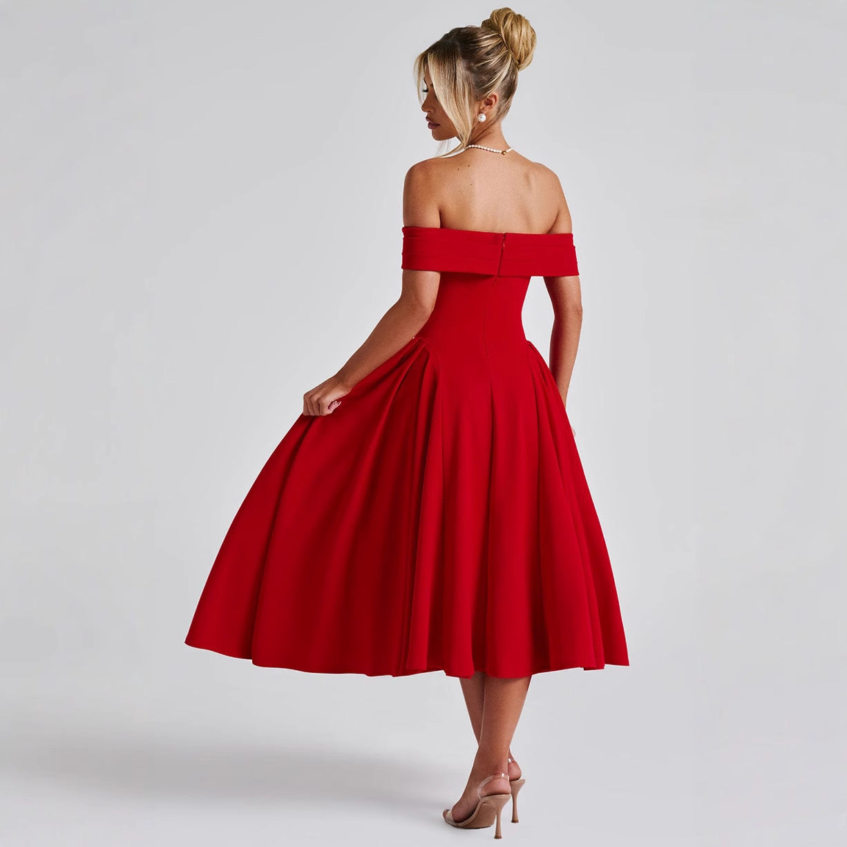 Cleane | Robe Épaules Dénudées Évasée Midi