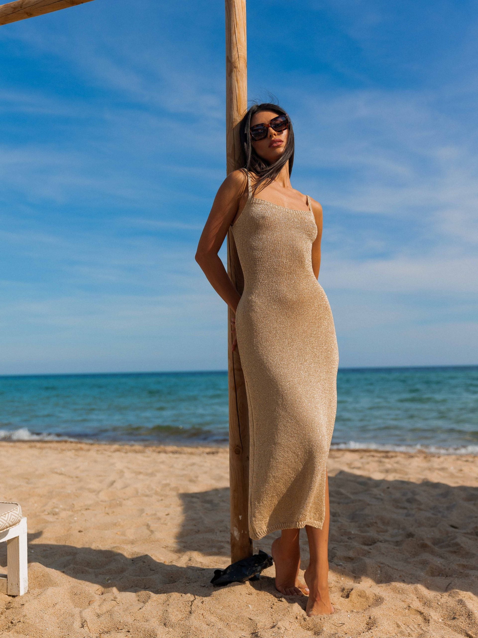 Kira | Robe Fendue Cintrée en Maille