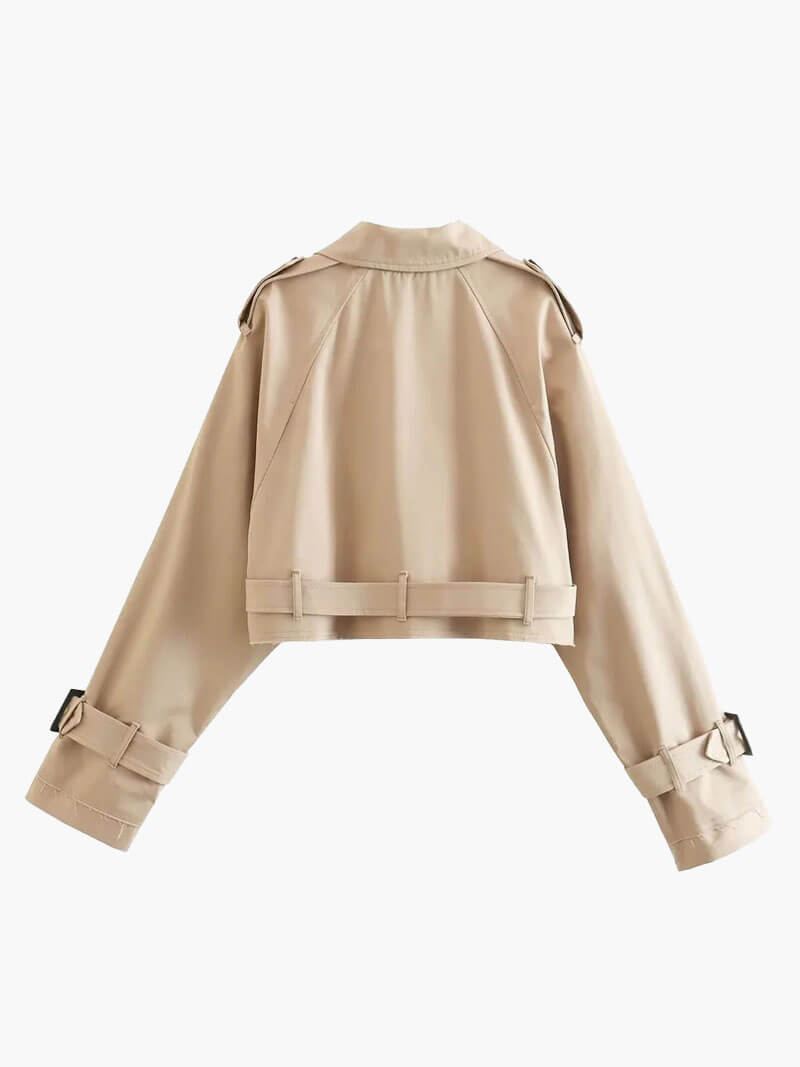 VERA | Trech-Coat Court