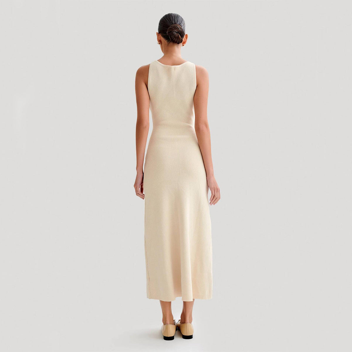Imane | Robe Longue Sans Manches à Boutons