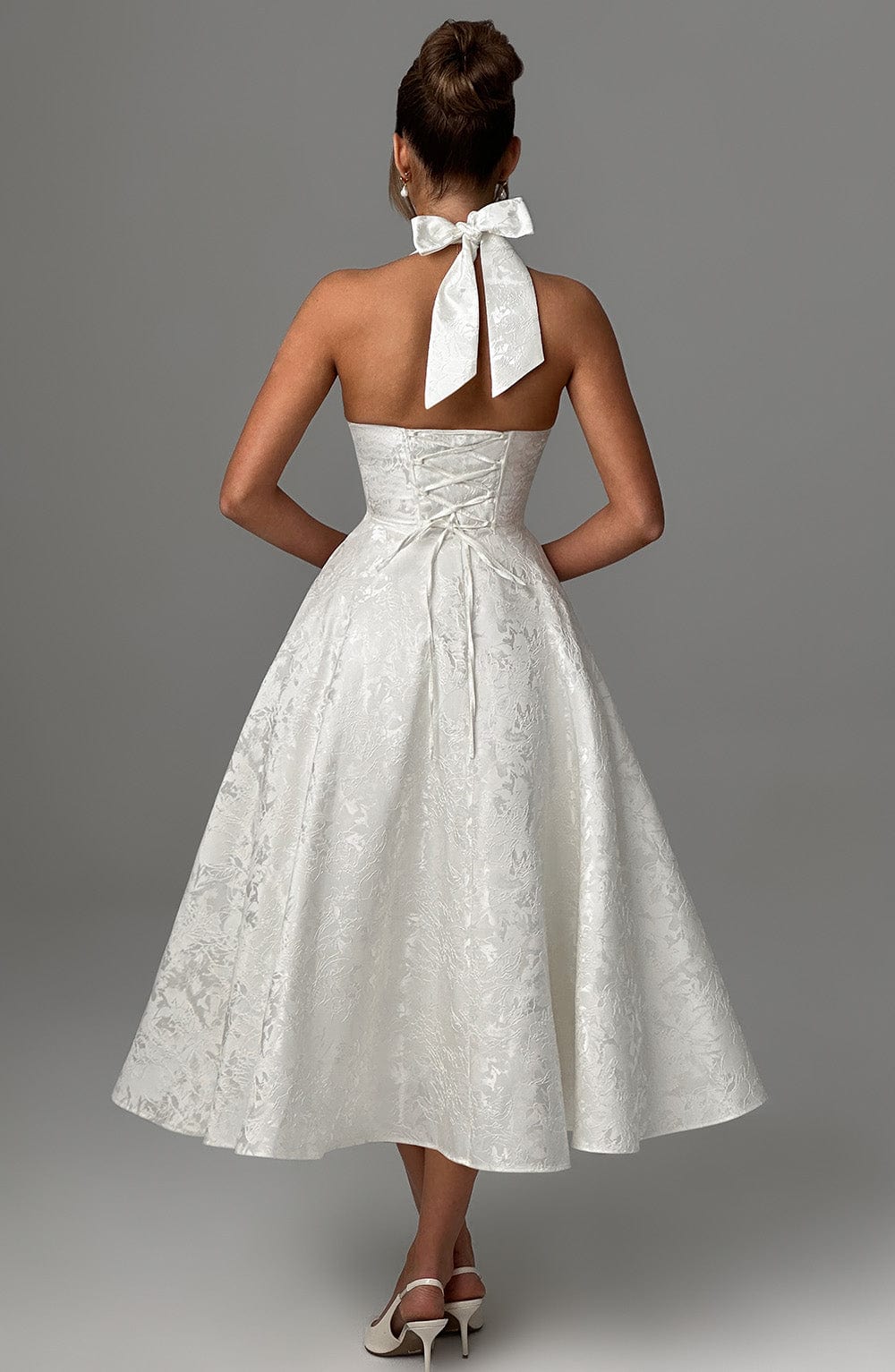 Ara | Robe Midi à Encolure Dos-Nu
