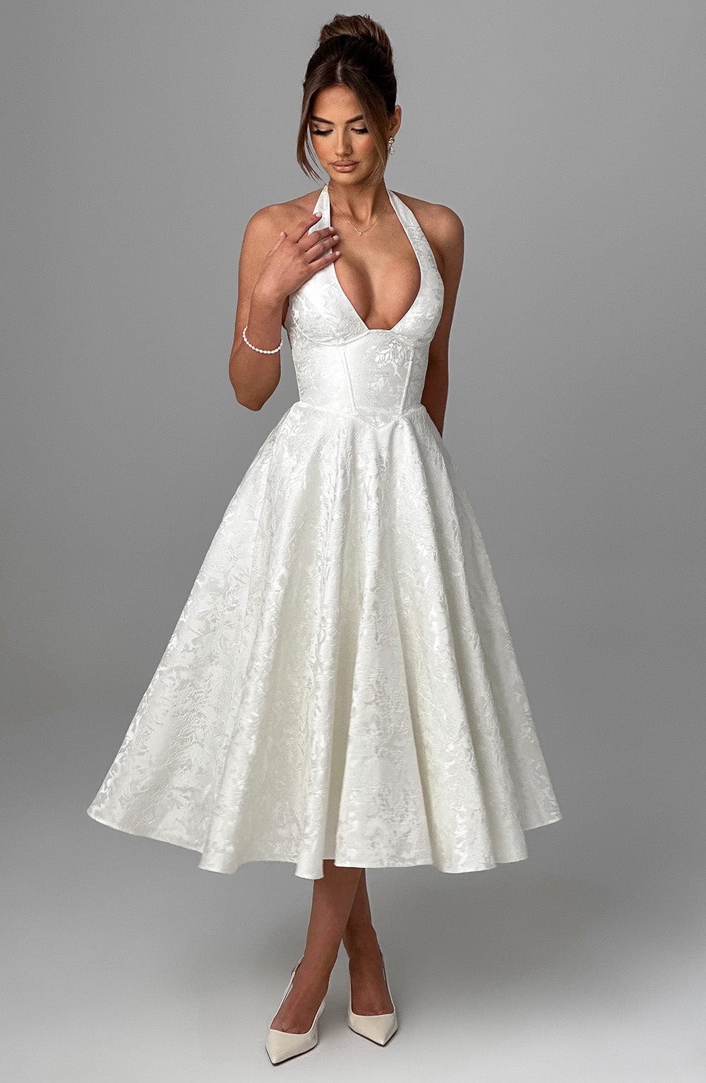 Ara | Robe Midi à Encolure Dos-Nu