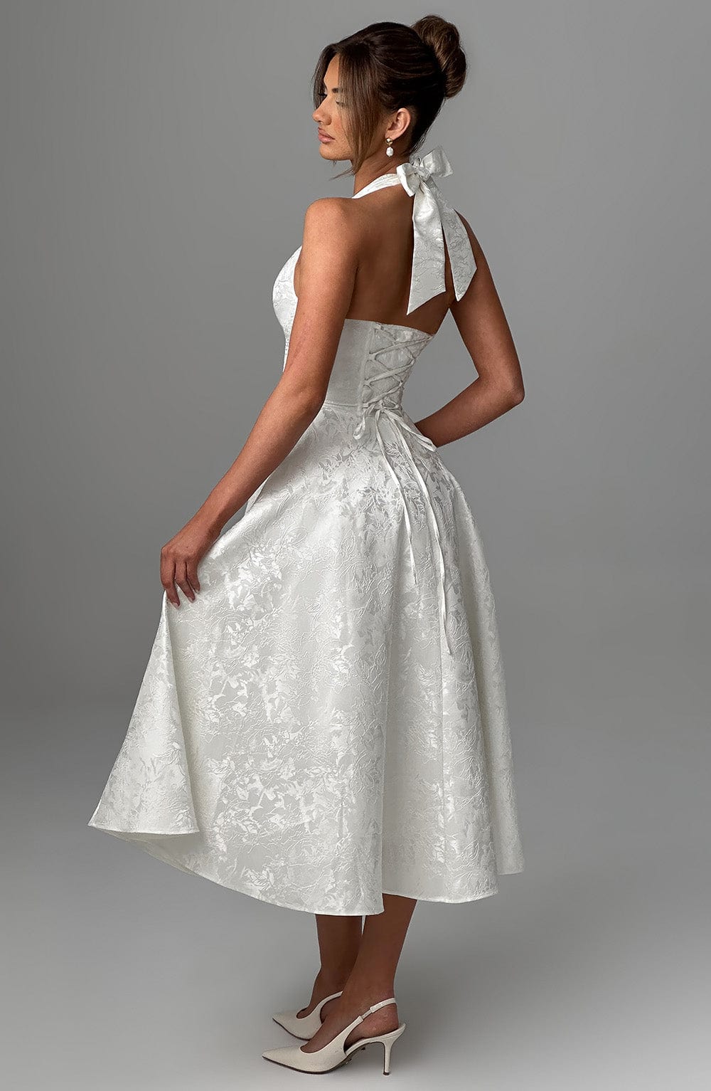 Ara | Robe Midi à Encolure Dos-Nu